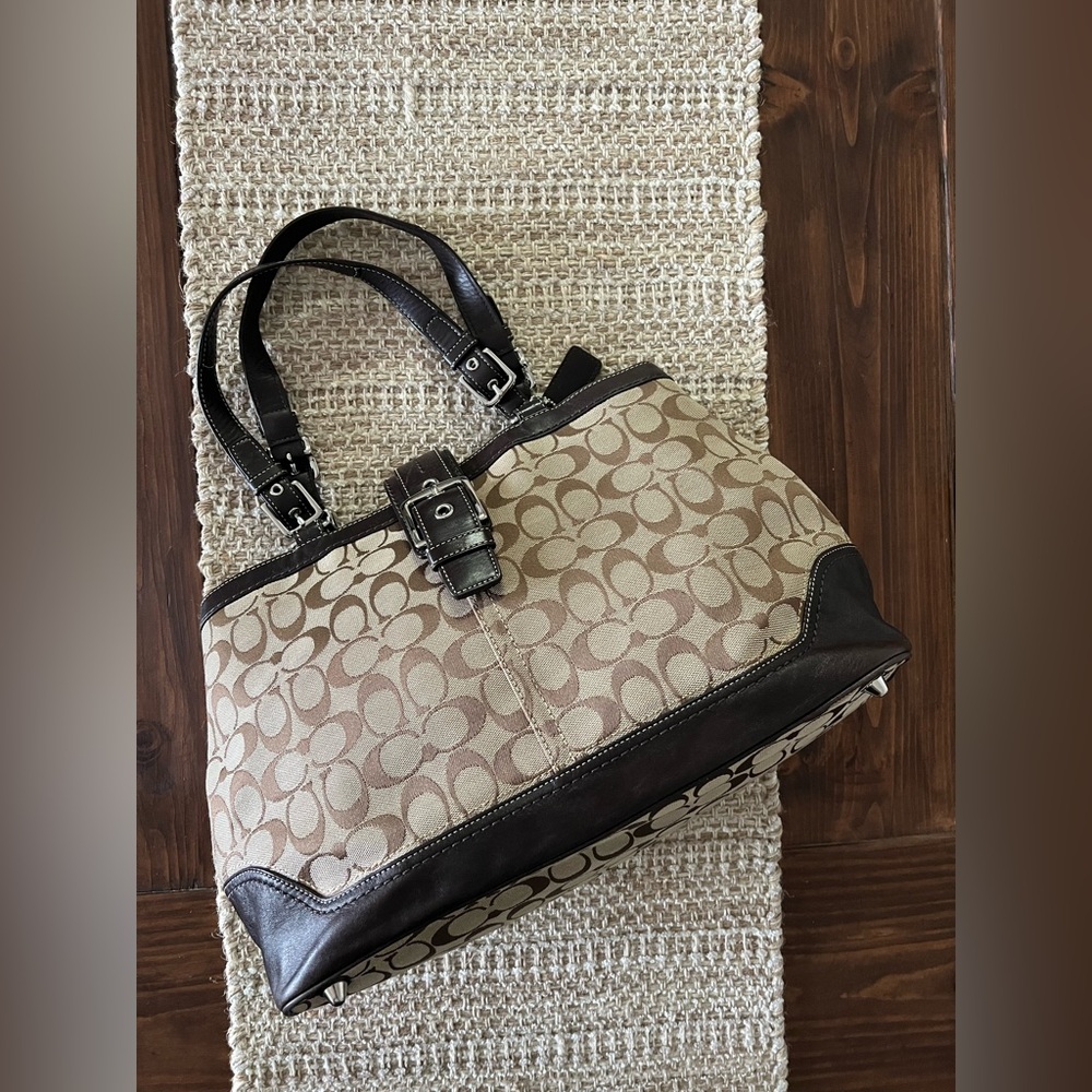 Coach Brown shoulder bag